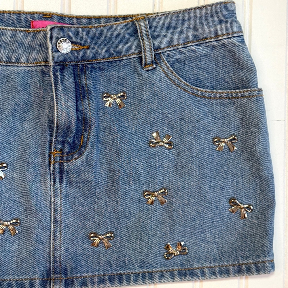 Edikted Elysse Embellished Denim Mini Skirt Y2K 00s Style Silver Bows M - Picture 9 of 9